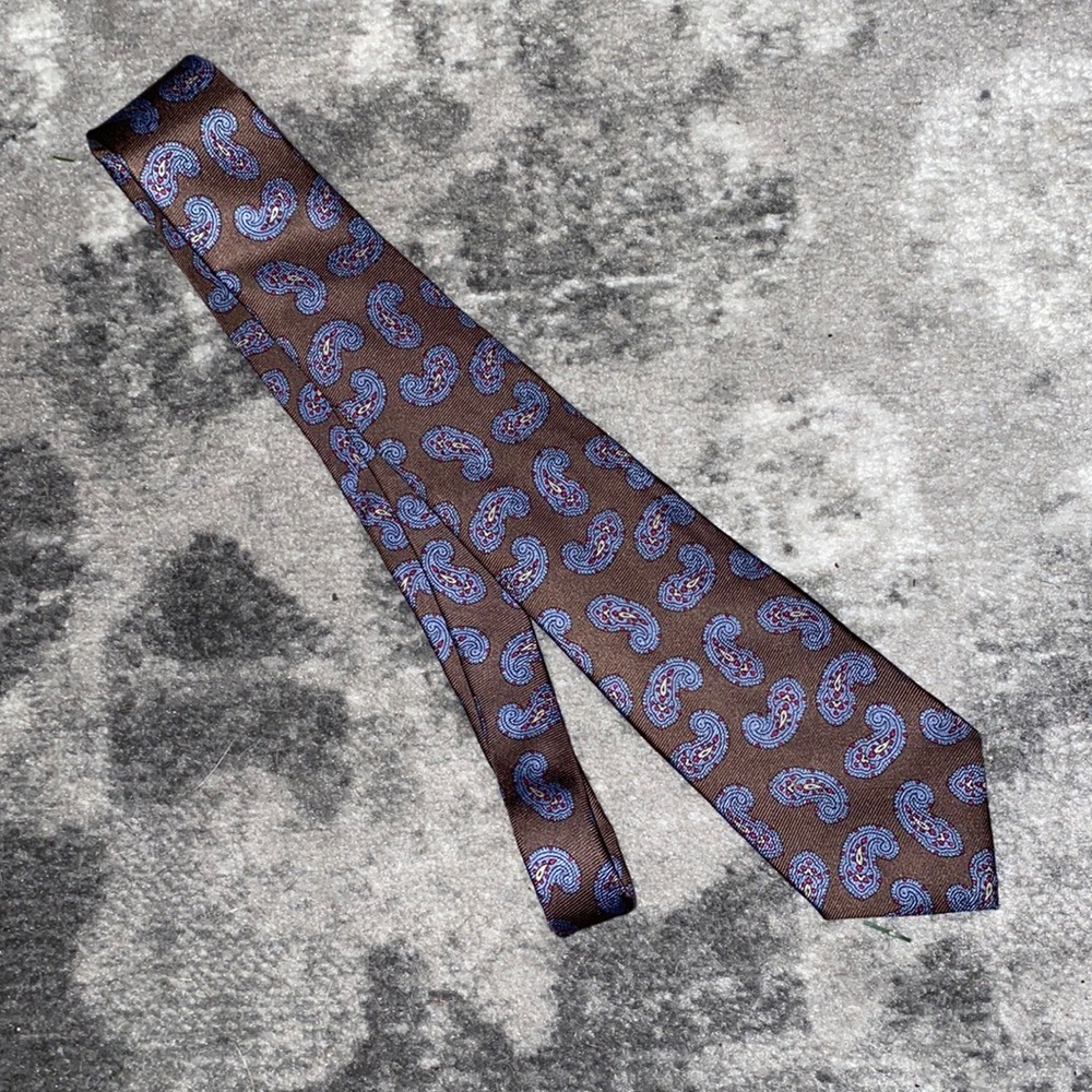 Vintage paisley tie